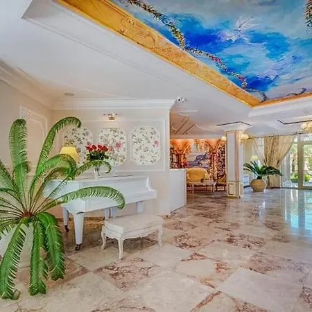 Izi Palace Deluxe Studiob1 * סאני ביץ'