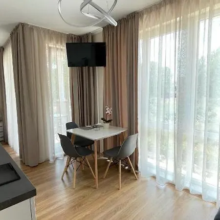 Izi Palace Deluxe Studiob1 דירה