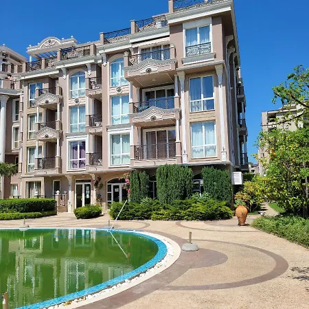 아파트 Izi Palace Deluxe Studiob1