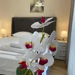 Izi Palace Deluxe Studiob1 Daire Sunny Beach